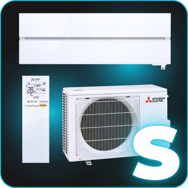 Klimaanlage von Mitsubishi Electric mit Fernbedienung und Inneneinheit, mit einem auffälligen „S“-Logo an der Unterseite.